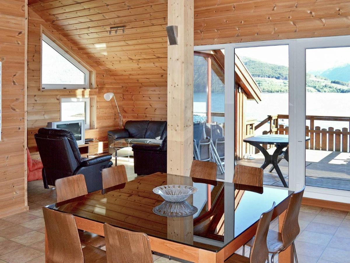 Holiday Home Hovik II Rød エクステリア 写真
